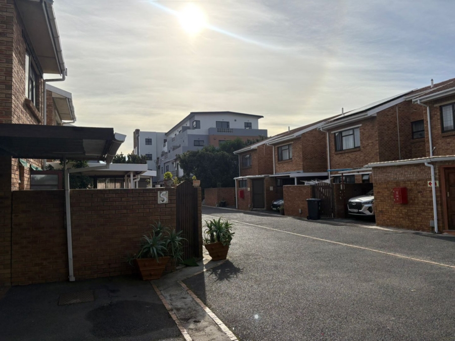 3 Bedroom Property for Sale in Table View Western Cape